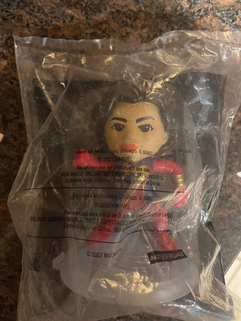 Ms. Marvel Action Figure - Picture 3 of 4
